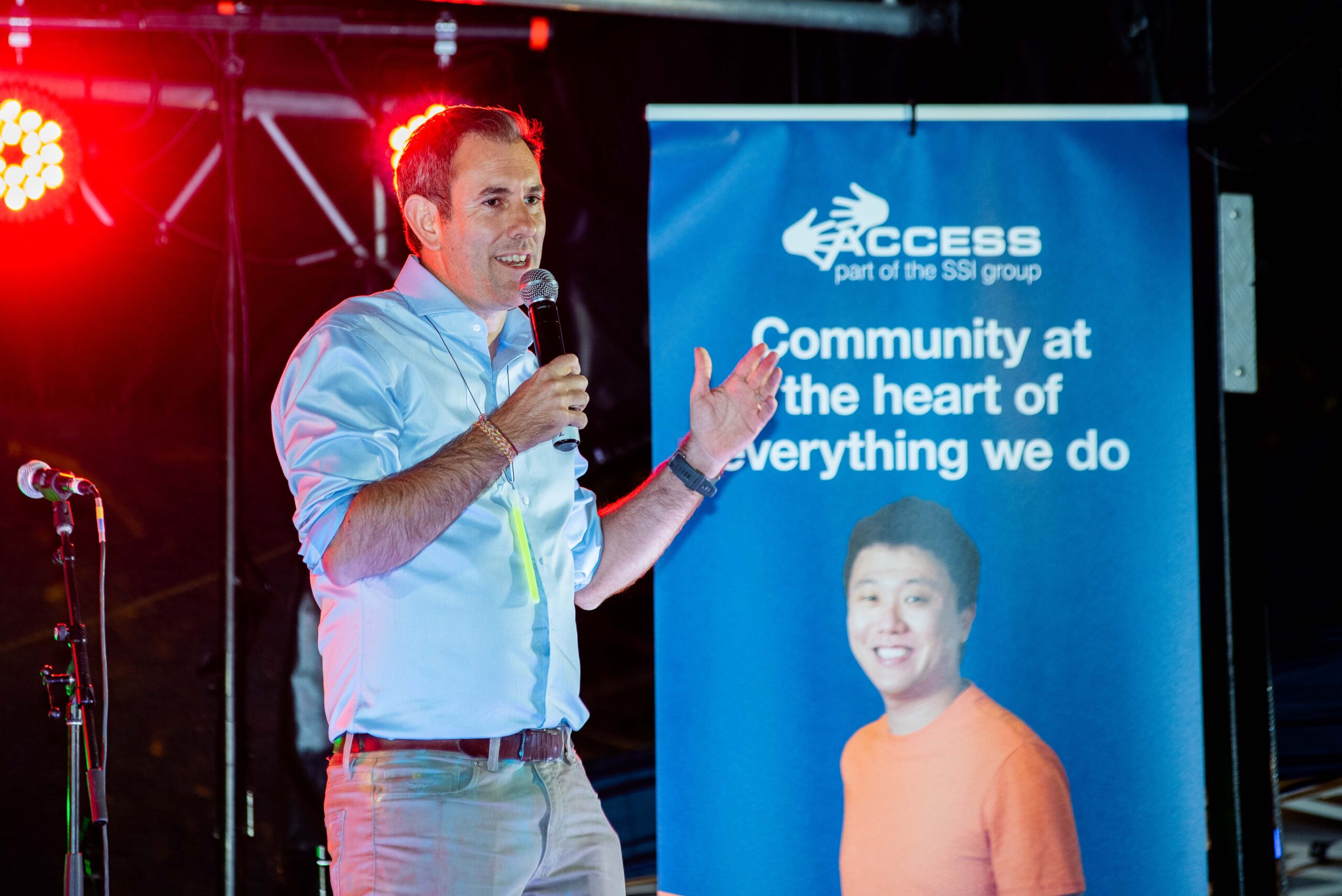 Local MP and Federal Treasurer, Jim Chalmers, attended the event to share in the festivities.  