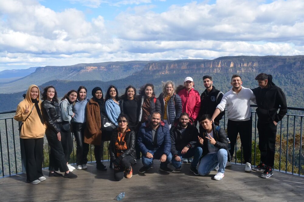 A group of SSI staff, volunteers and clients in the Blue Mountains.