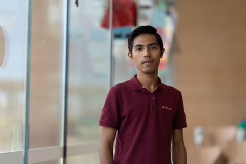 Wai, artist from SSI Creative Compass program and Beyond Borders exhibition